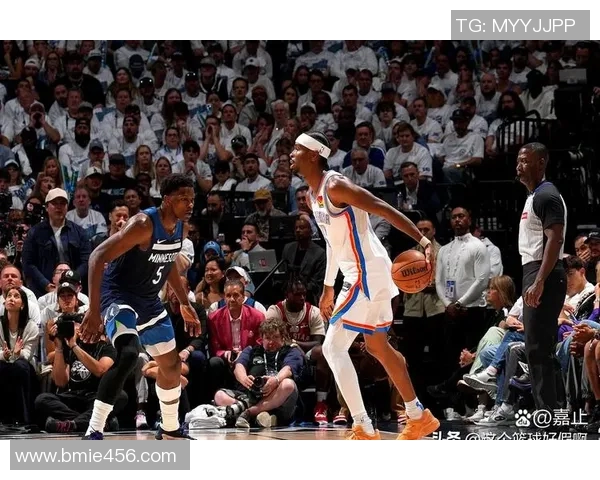 2017年勇士与雷霆常规赛精彩对决回顾与分析